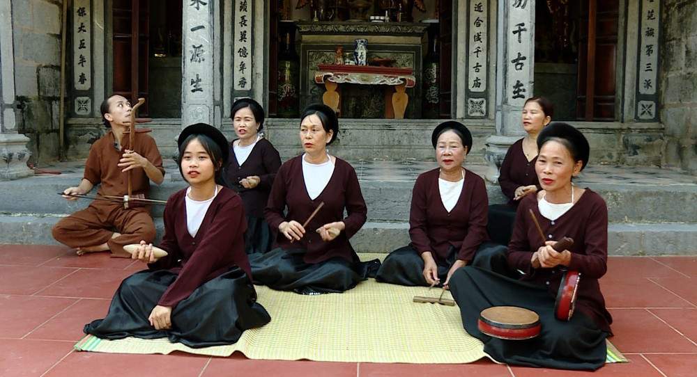 SỰ BÙNG NỔ CỦA "XẨM COVER" TRONG TRƯỜNG THPT: TỪ CLIP TỰ PHÁT THÀNH TREND VĂN NGHỆ KHÔNG THỂ NGỜ